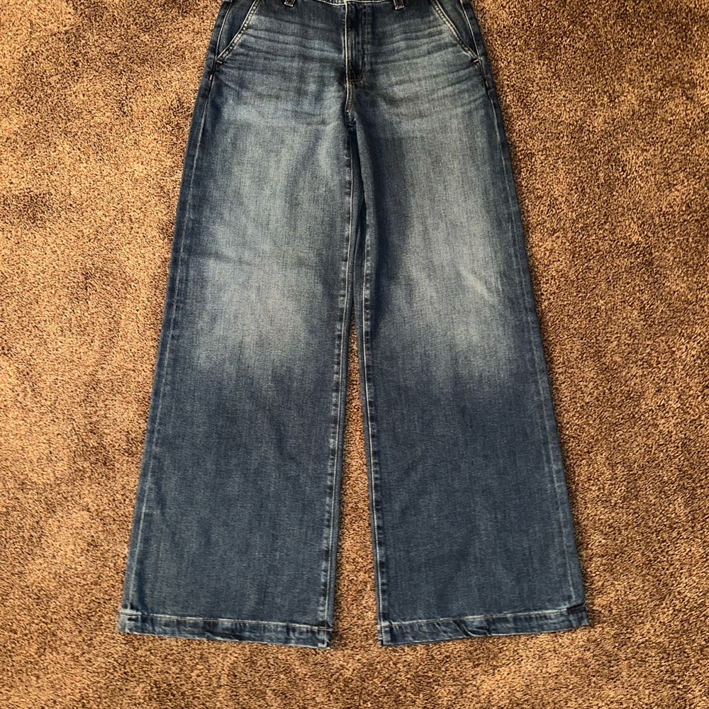 Wide-Leg Blue Jeans